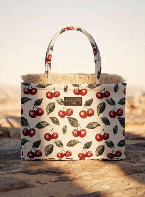 Hovedbilde Sorena Cherry Medium Tote Bag